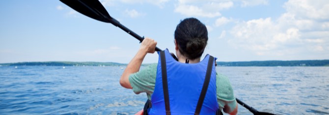 How To Choose Kayak Gear For Comfort & Convenience?