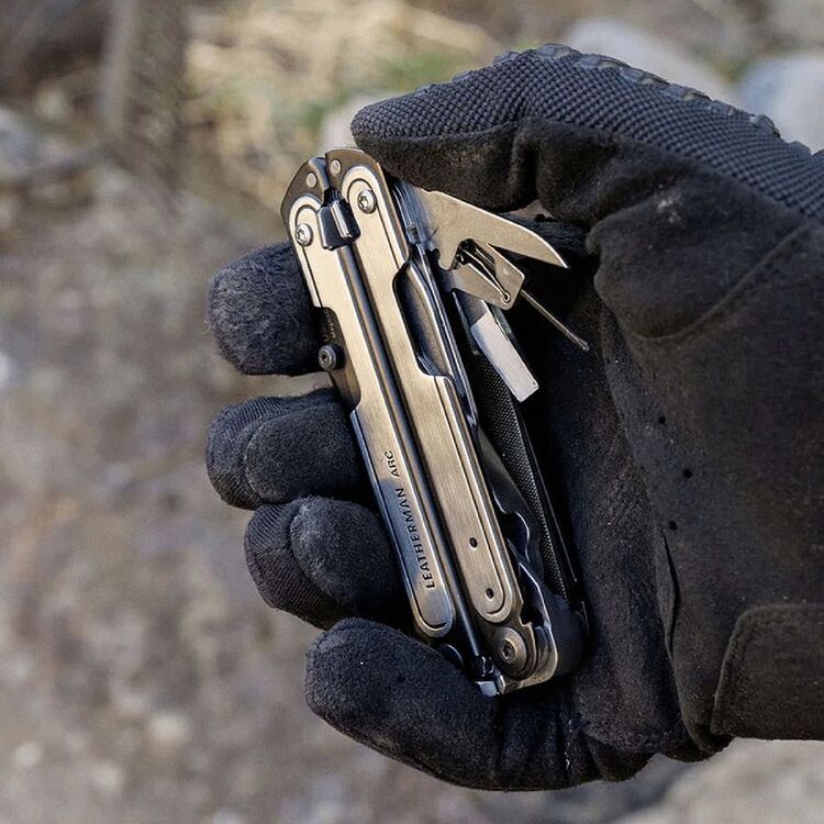 Found the arc in an insta reel : r/Leatherman