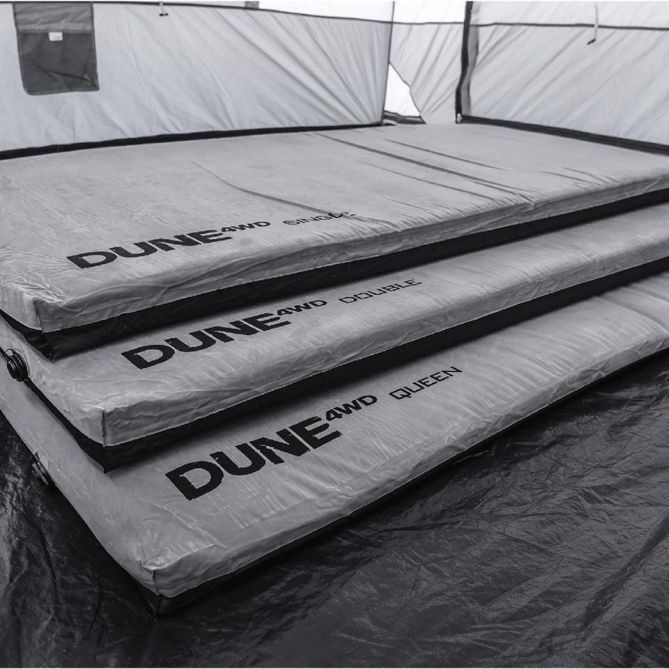 Stacked comparison of inflated Dune 4WD Mat sizes